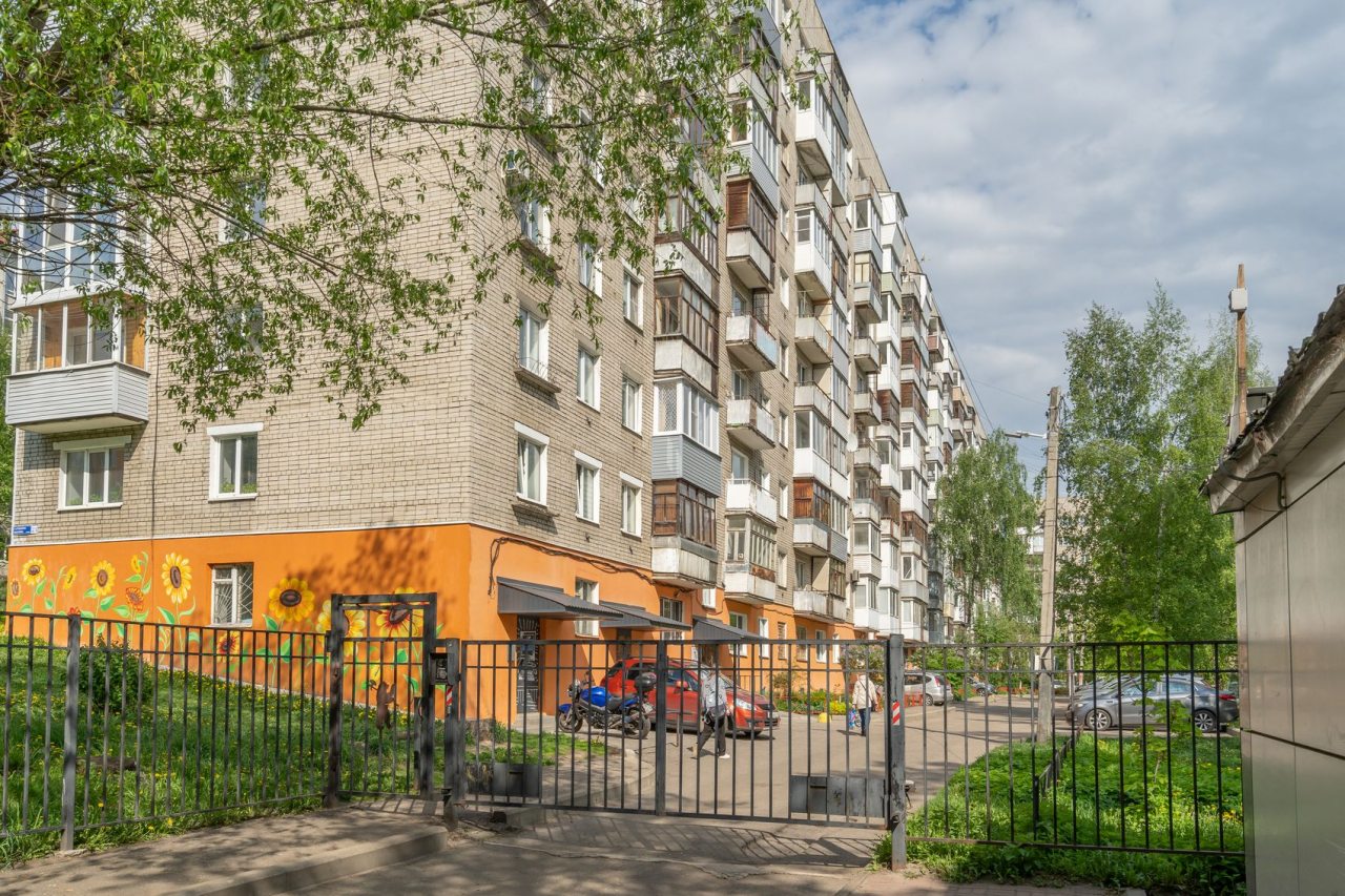 Шестиместный (Пять Звёзд у Цирка), Апартаменты Пять Звёзд у Цирка