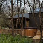 Коттедж (БарнХаус в лесу), Гостевой дом ПриродаГлэмп