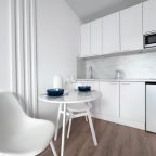 Апартаменты (На Варшавском шоссе), Апартаменты Happy House на Варшаском