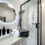 Апартаменты (На Варшавском шоссе), Апартаменты Happy House на Варшаском