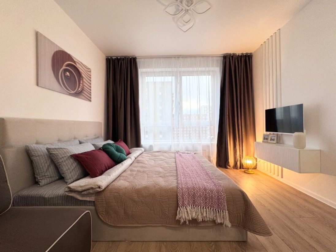 Апартаменты (На Варшавском шоссе), Апартаменты Happy House на Варшаском