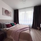 Апартаменты (На Варшавском шоссе), Апартаменты Happy House на Варшаском
