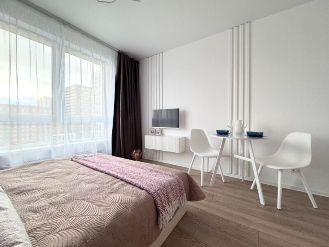 Апартаменты (На Варшавском шоссе), Апартаменты Happy House на Варшаском