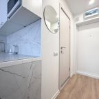 Апартаменты (На Варшавском шоссе), Апартаменты Happy House на Варшаском