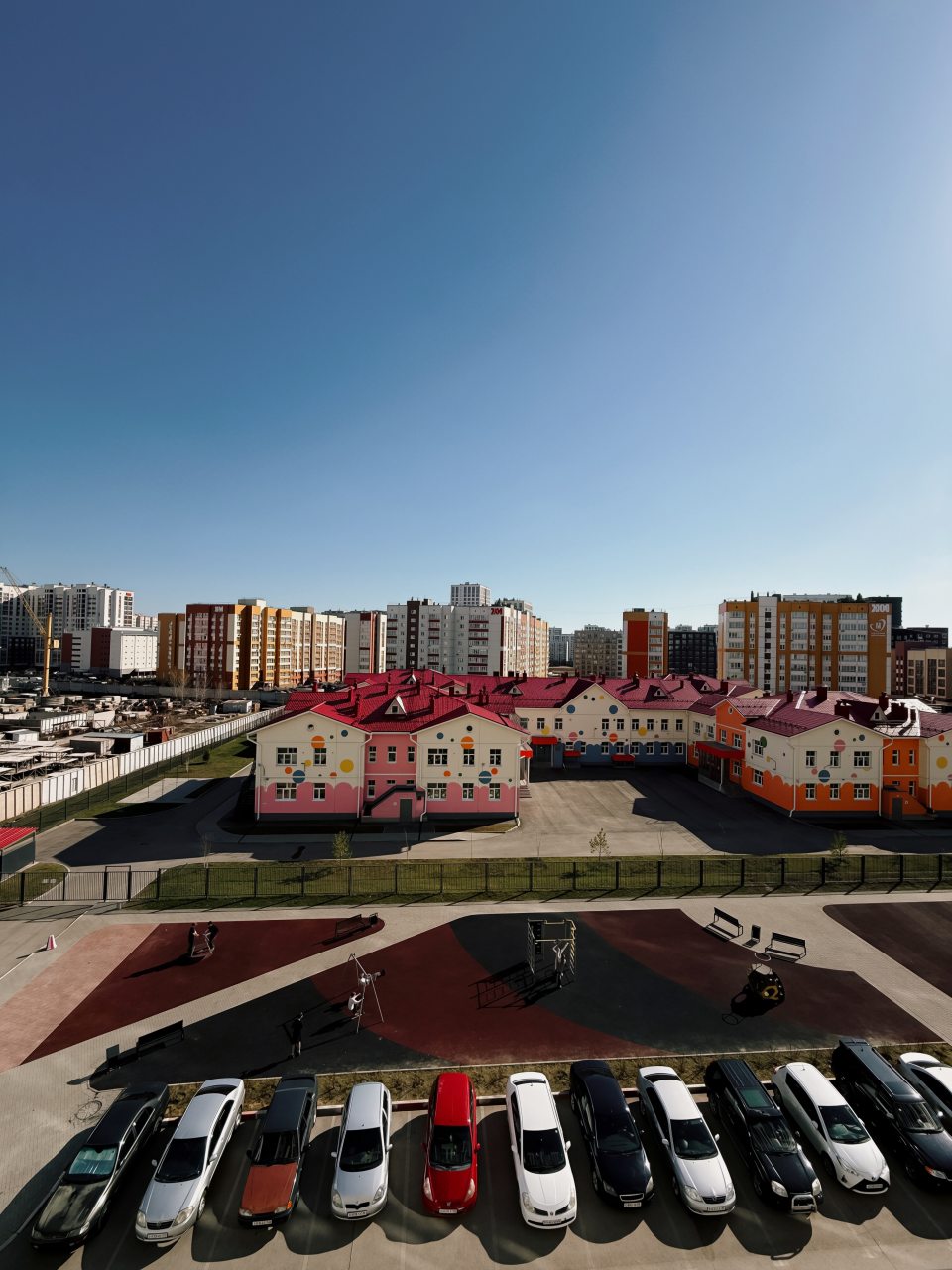 Апартаменты (Пломбир 32), Апартаменты Пломбир 32