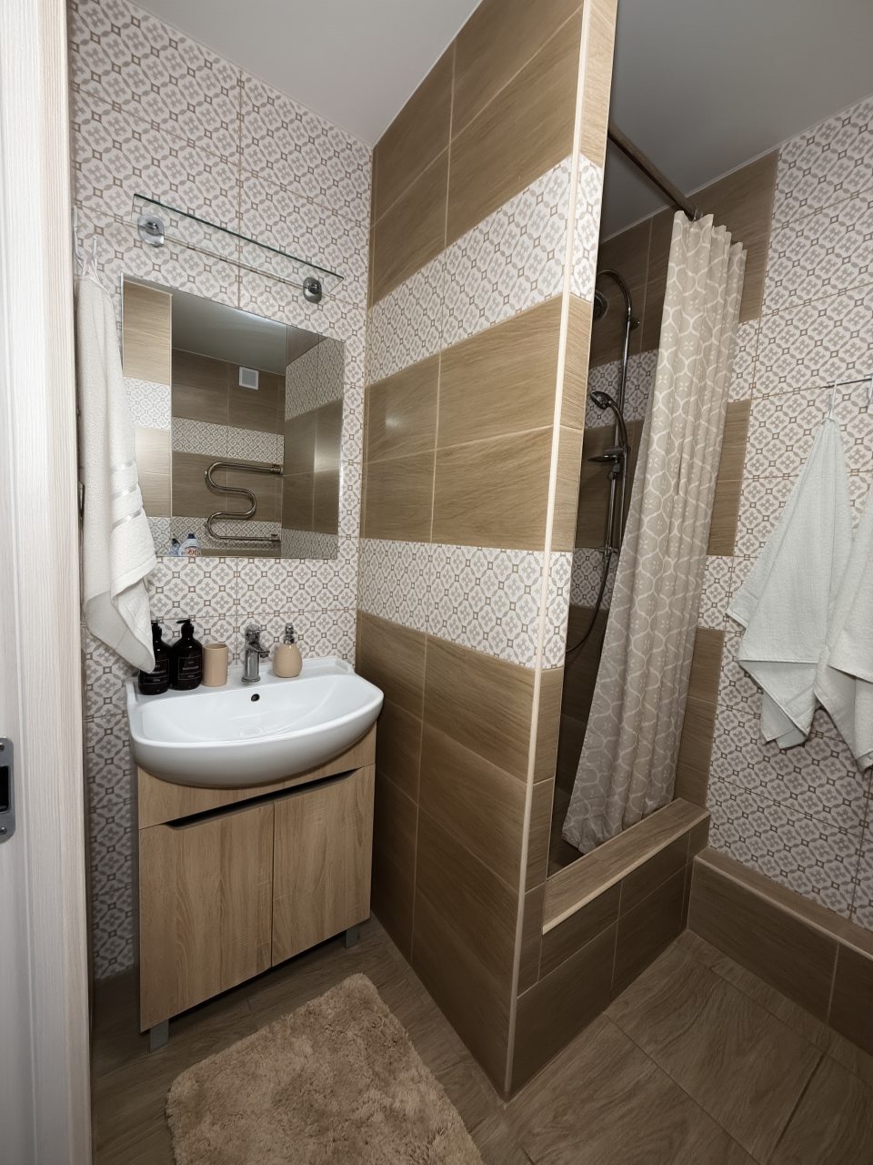 Апартаменты (Пломбир 32), Апартаменты Пломбир 32