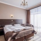 Трёхместный и более (Делюкс), Гостевой дом Оганес
