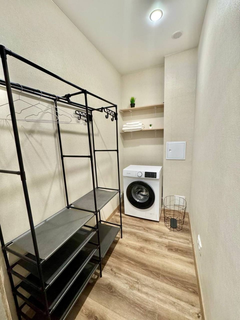 Квартира (Евродвушка Валенсия), Апартаменты Life Apartments Валенсия