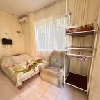 Двухместный с доп местом с двуспальной кроватью и креслом