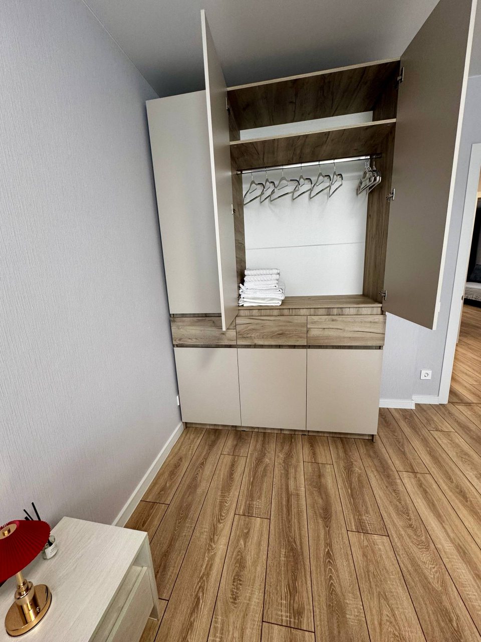 Полулюкс (Апартаменты 2-к, 62 м²), Апартаменты 2-к.
