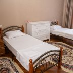 Трёхместный и более (Двухкомнатный с 2-мя односпальными кроватями), Гостевой дом Великий Каспий