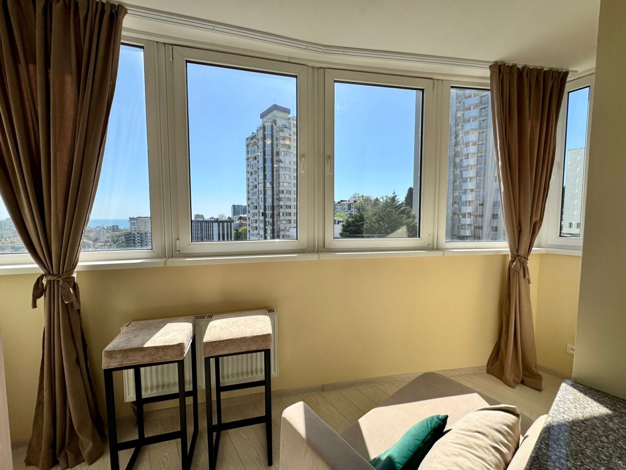Апартаменты (С видом на город), Апартаменты Sun City Apartments на Виноградной 22/1Б