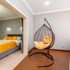 Люкс (Семейный 5 этаж), Апартаменты Sun City Apartments на Виноградной 2/3А