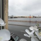 Квартира (Вид на Неву, новый ремонт), Апартаменты Вид на Неву