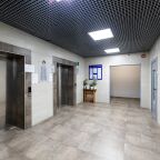 Чистый и уютный подьезд с констьержем