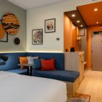 Двухместный (Стандартный номер с кроватью King-size и диваном), Отель Hampton by Hilton Perm