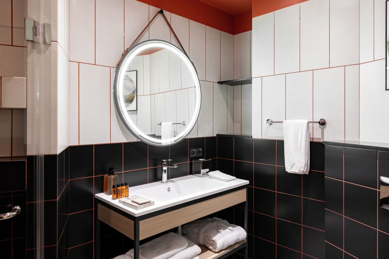 Делюкс (Делюкс с видом на Каму), Отель Hampton by Hilton Perm