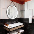 Делюкс (Делюкс с видом на Каму), Отель Hampton by Hilton Perm
