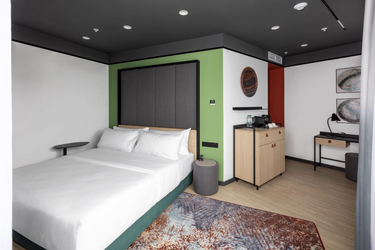 Делюкс (Делюкс с видом на Каму), Отель Hampton by Hilton Perm