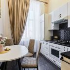 Апартаменты (Дизайн, уют и комфорт в центре), Апартаменты На Подъездном переулке