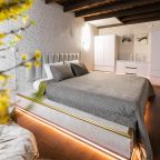Апартаменты (Мансарда, вид, стиль, топ-локация), Апартаменты Мансарда и стиль
