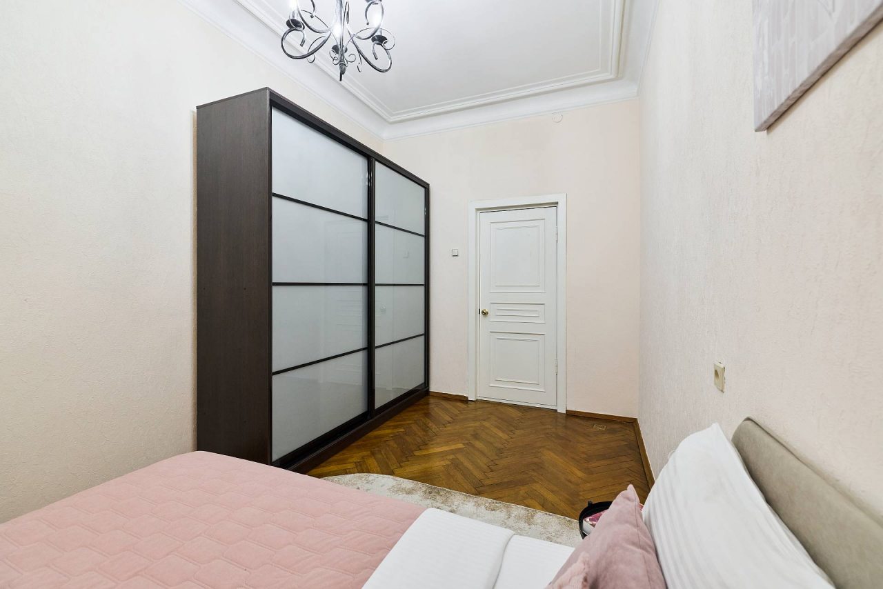 Апартаменты (Квартира в топовой локации), Апартаменты В топовой локации