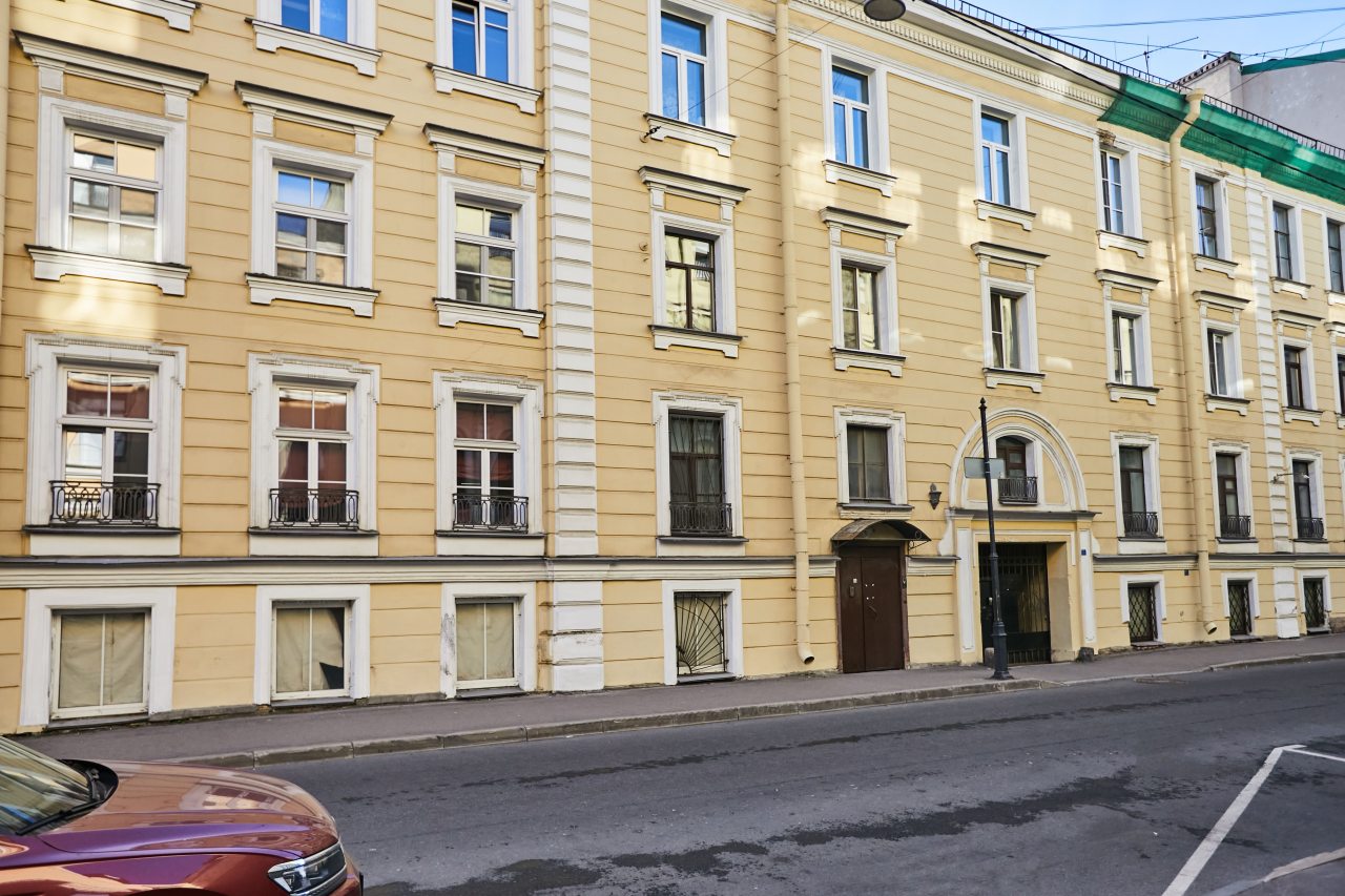Квартира (Живи возле Исаакиевского собора), Апартаменты Живи возле Исаакиевского собора