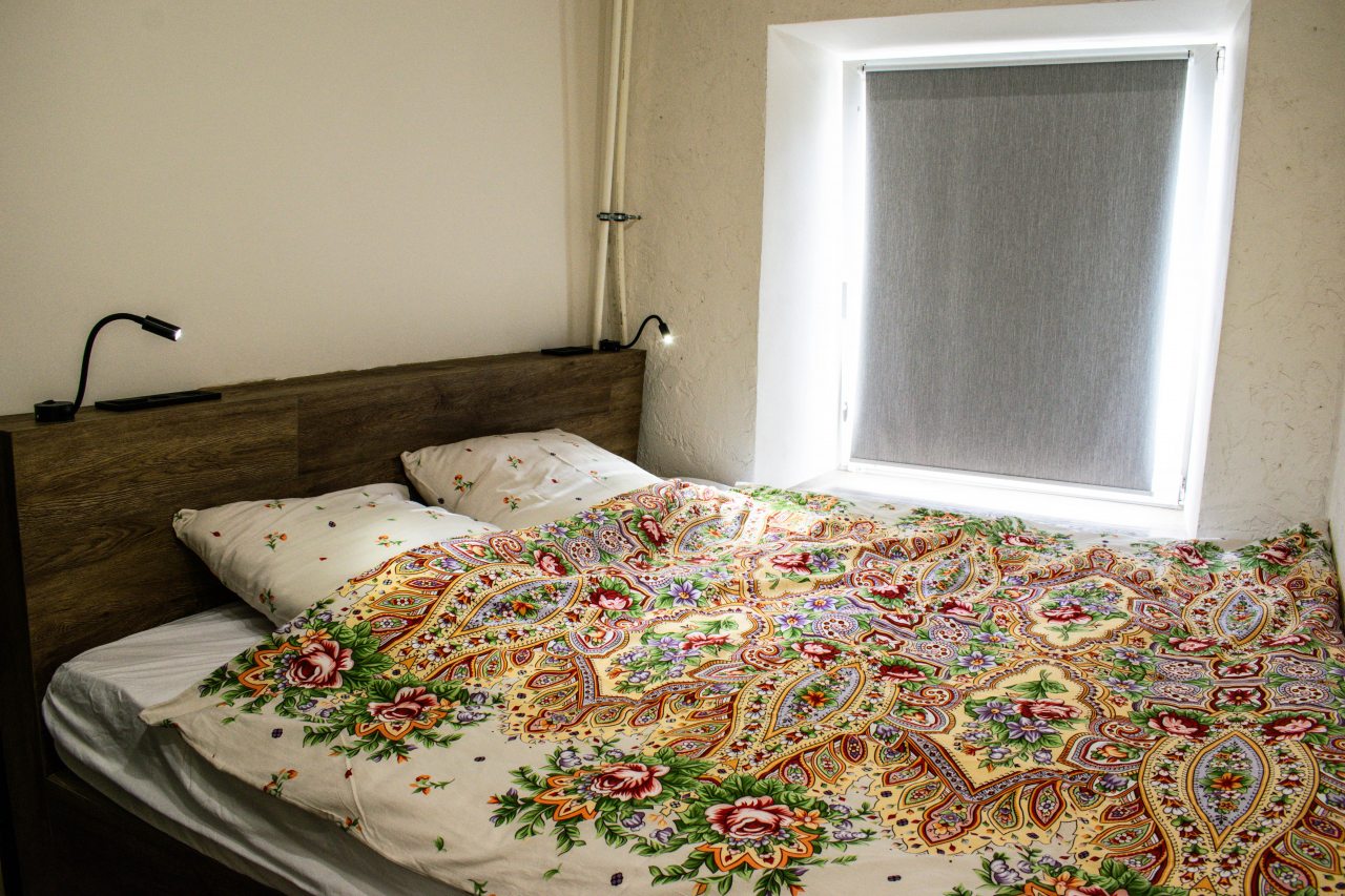 Кровать king-size 200х200