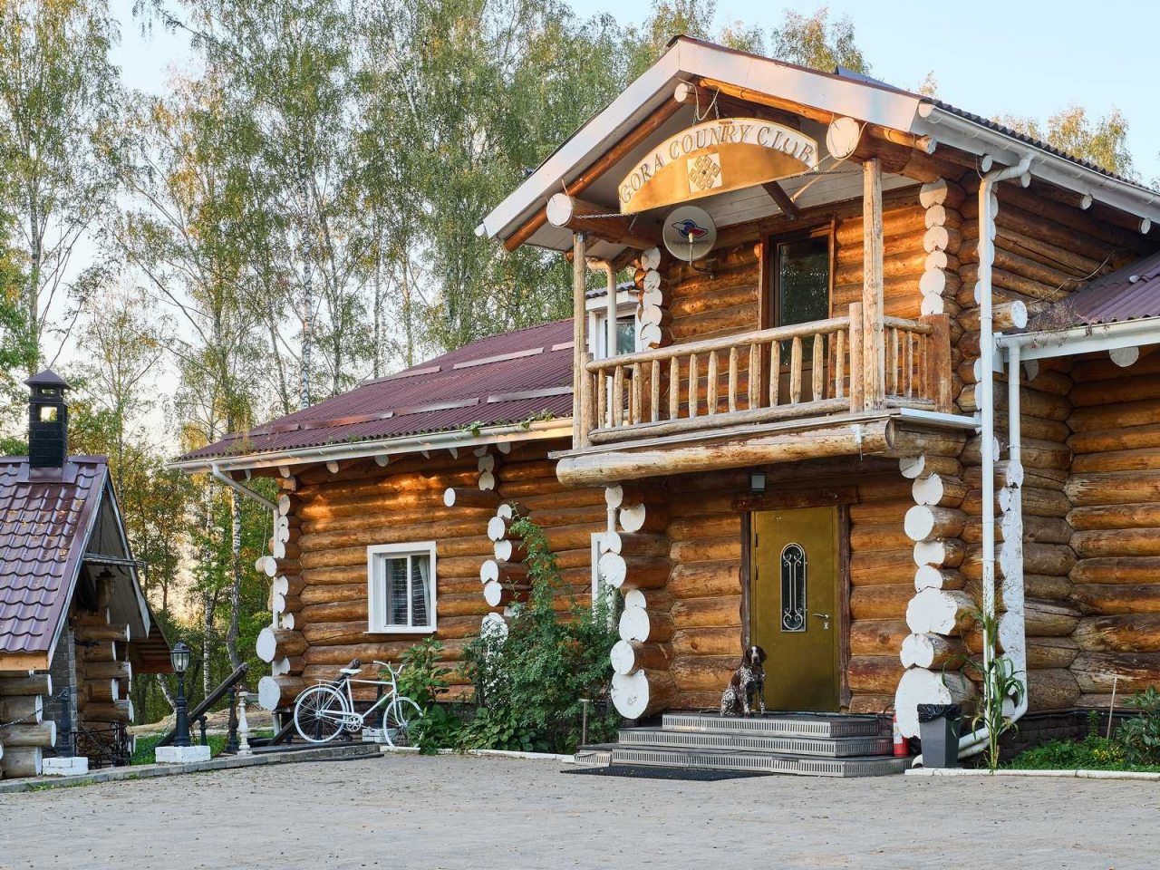Вилла (Усадьба из вековых сосен), Коттедж ГОРА КАНТРИ КЛАБ Усадьба из вековых сосен
