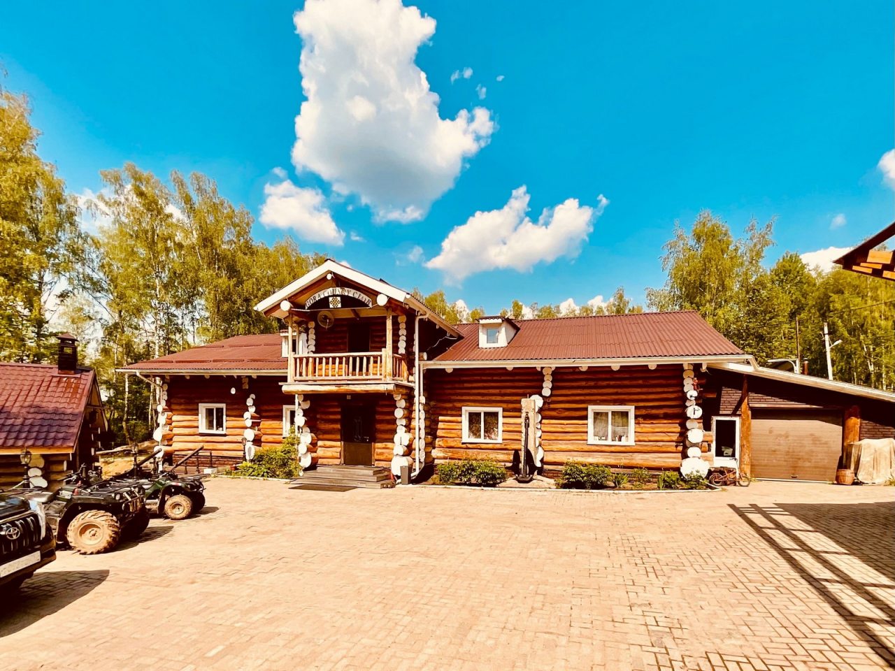 Вилла (Усадьба из вековых сосен), Коттедж ГОРА КАНТРИ КЛАБ Усадьба из вековых сосен