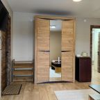 Пятиместный (Улучшенный стандарт трехкомнатный), Отель Три вершины