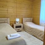 Четырехместный (Стандарт двухкомнатный с кухонной зоной), Отель Три вершины