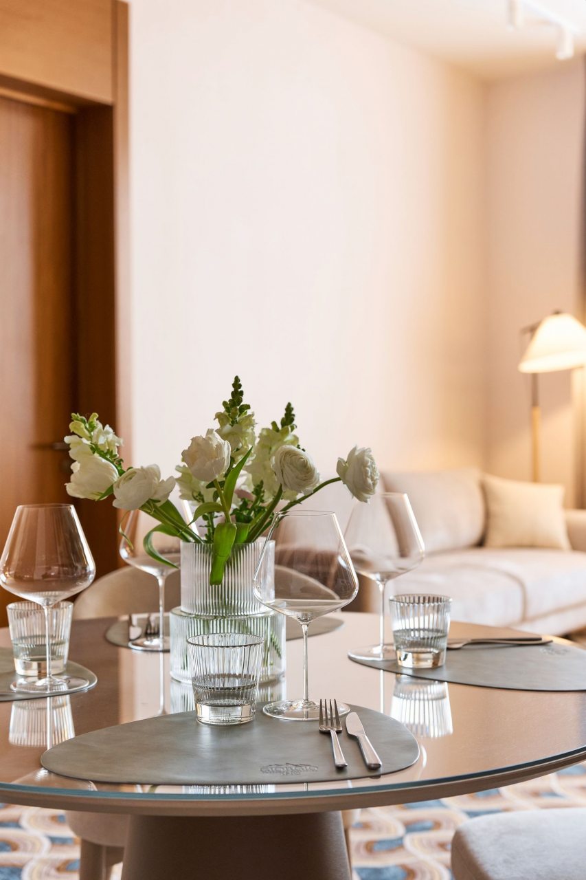 Люкс (С балконом), Отель PLATO MEOT Park & Hotel