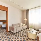 Люкс (С балконом), Отель PLATO MEOT Park & Hotel