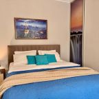 Полулюкс (С лоджией), Апартаменты Sun City Apartments на Парковой 40