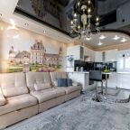 Люкс (С видом на город), Апартаменты Sun City Apatrments на Войкова 27