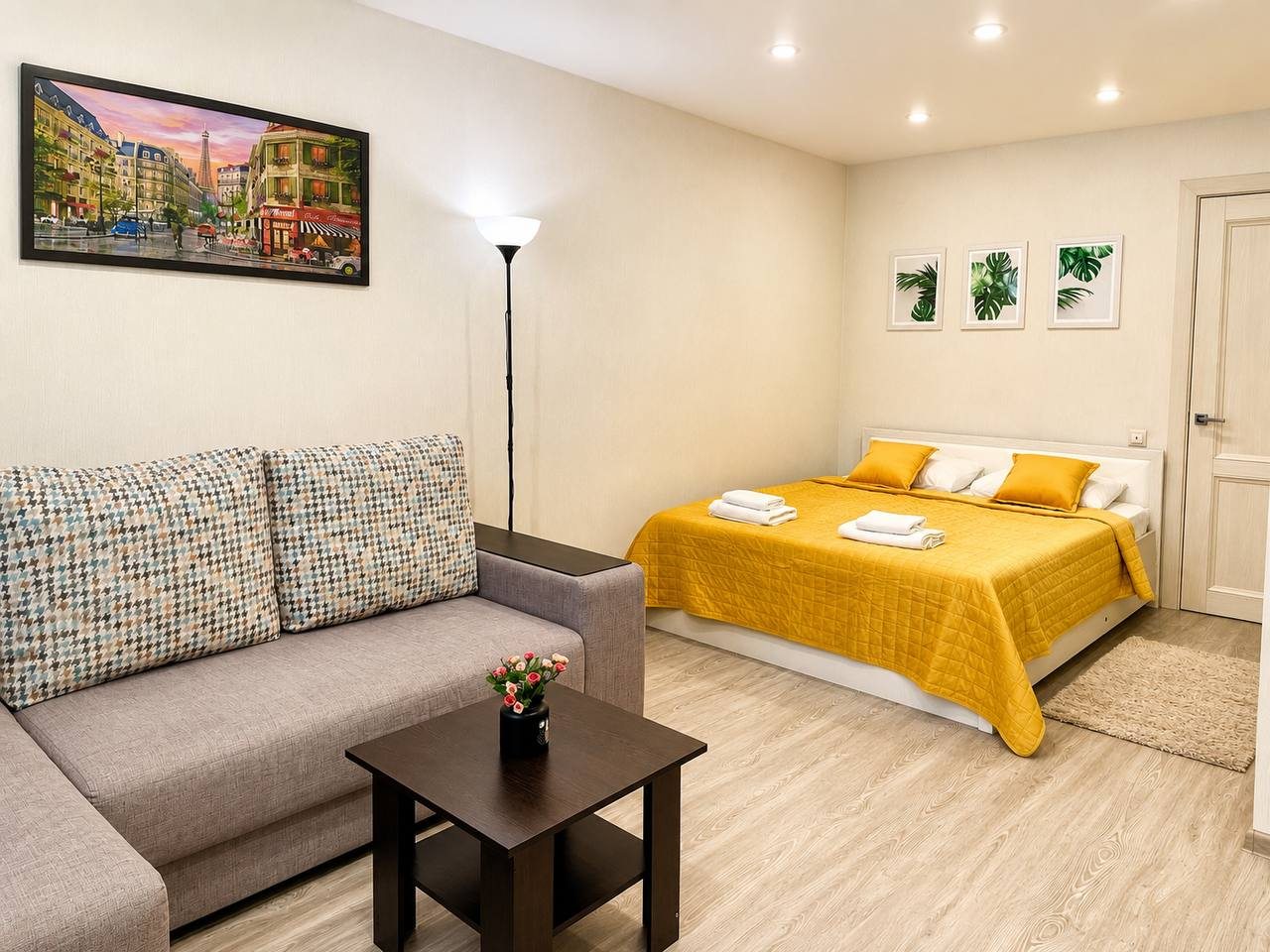 Апартаменты (С лоджией и кондиционером), Апартаменты Sun City Apartments на Островского 35/11