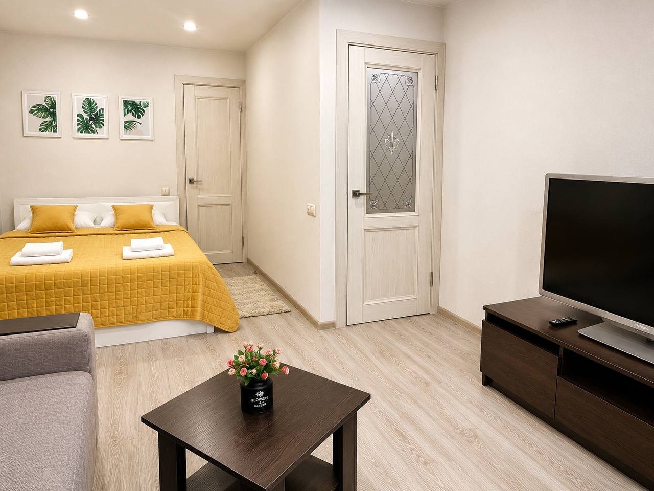 Апартаменты (С лоджией и кондиционером), Апартаменты Sun City Apartments на Островского 35/11