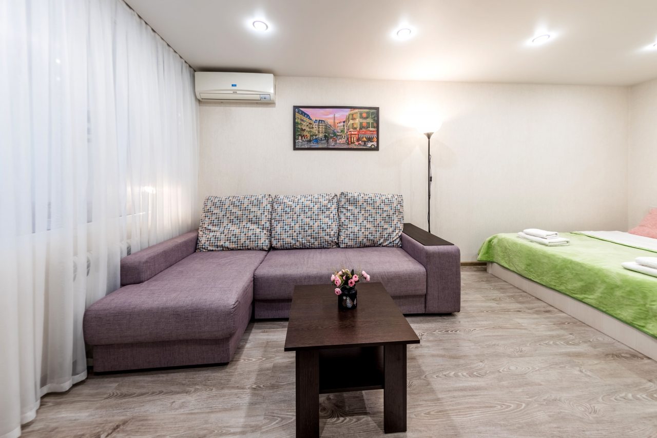 Апартаменты (С лоджией и кондиционером), Апартаменты Sun City Apartments на Островского 35/11