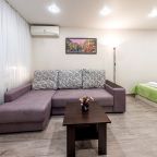 Апартаменты (С лоджией и кондиционером), Апартаменты Sun City Apartments на Островского 35/11