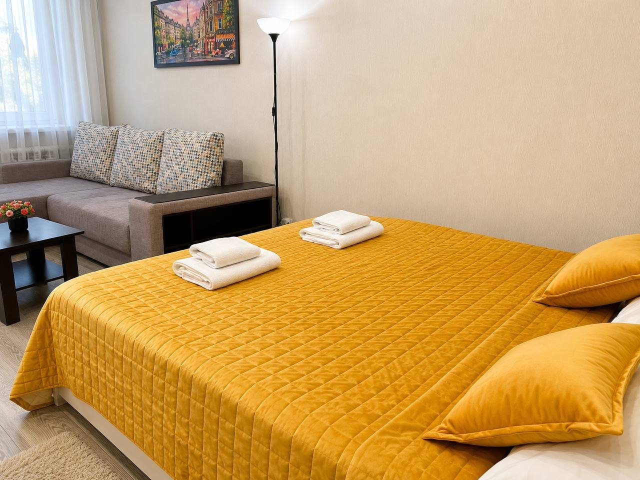 Апартаменты (С лоджией и кондиционером), Апартаменты Sun City Apartments на Островского 35/11