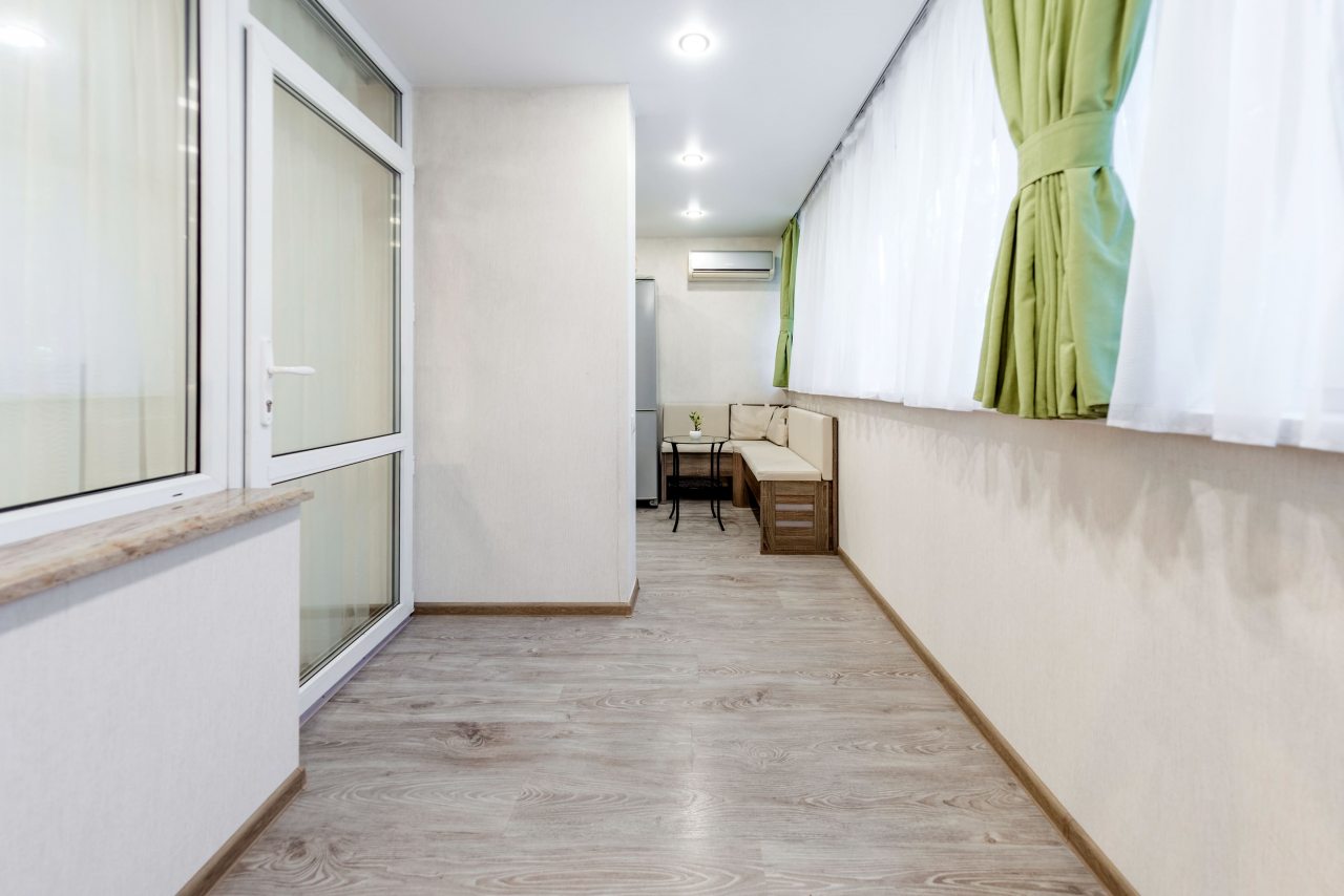Апартаменты (С лоджией и кондиционером), Апартаменты Sun City Apartments на Островского 35/11