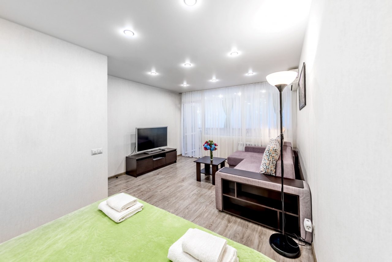 Апартаменты (С лоджией и кондиционером), Апартаменты Sun City Apartments на Островского 35/11