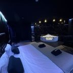Двухместный (Юпитер), Отель Гравитация