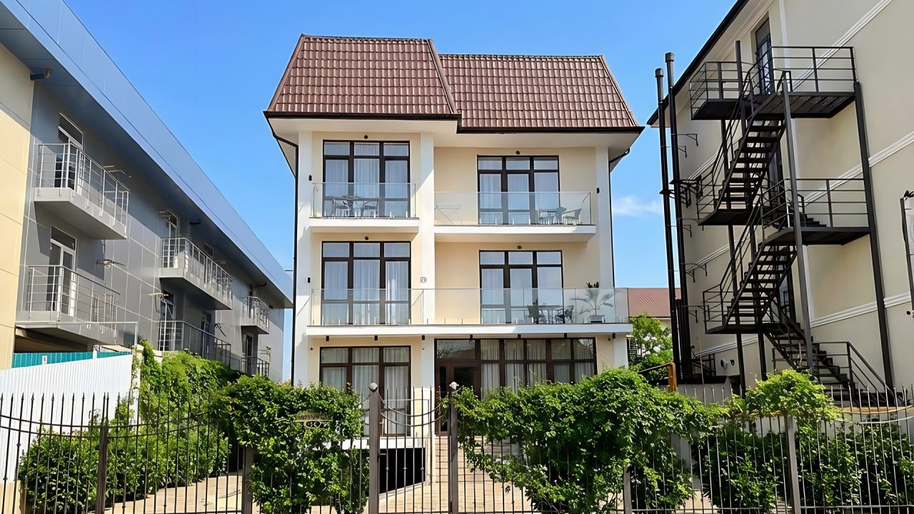 Гостиница Мерсини, Дивноморское