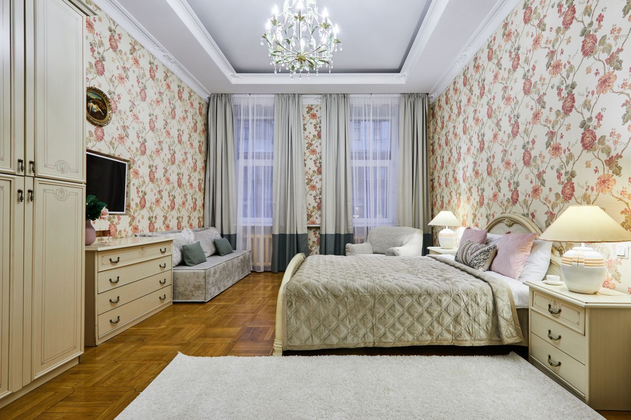 Апартаменты (Три спальни, балкон, красивый дом), Апартаменты Три спальни балкон красивый дом