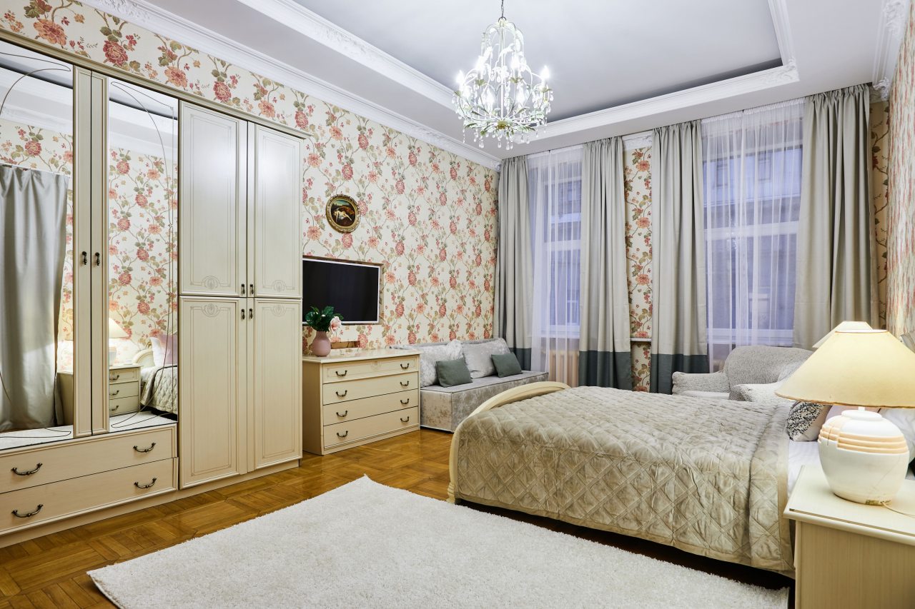Апартаменты (Три спальни, балкон, красивый дом), Апартаменты Три спальни балкон красивый дом