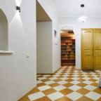 Апартаменты (Три спальни, балкон, красивый дом), Апартаменты Три спальни балкон красивый дом