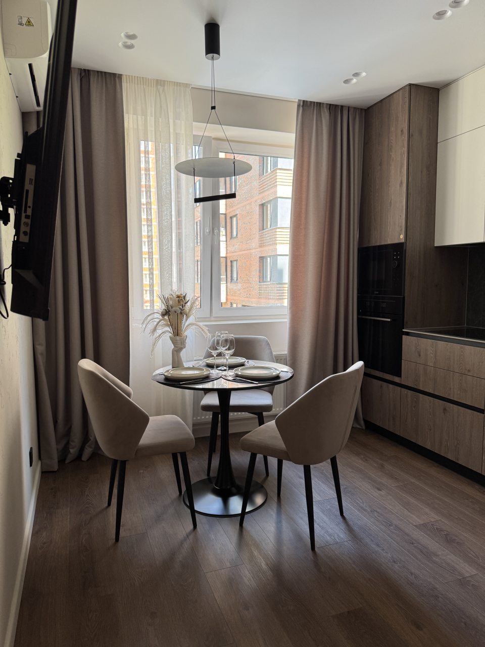 Апартаменты (Атмосфера), Апартаменты Атмосфера на Спартаковской