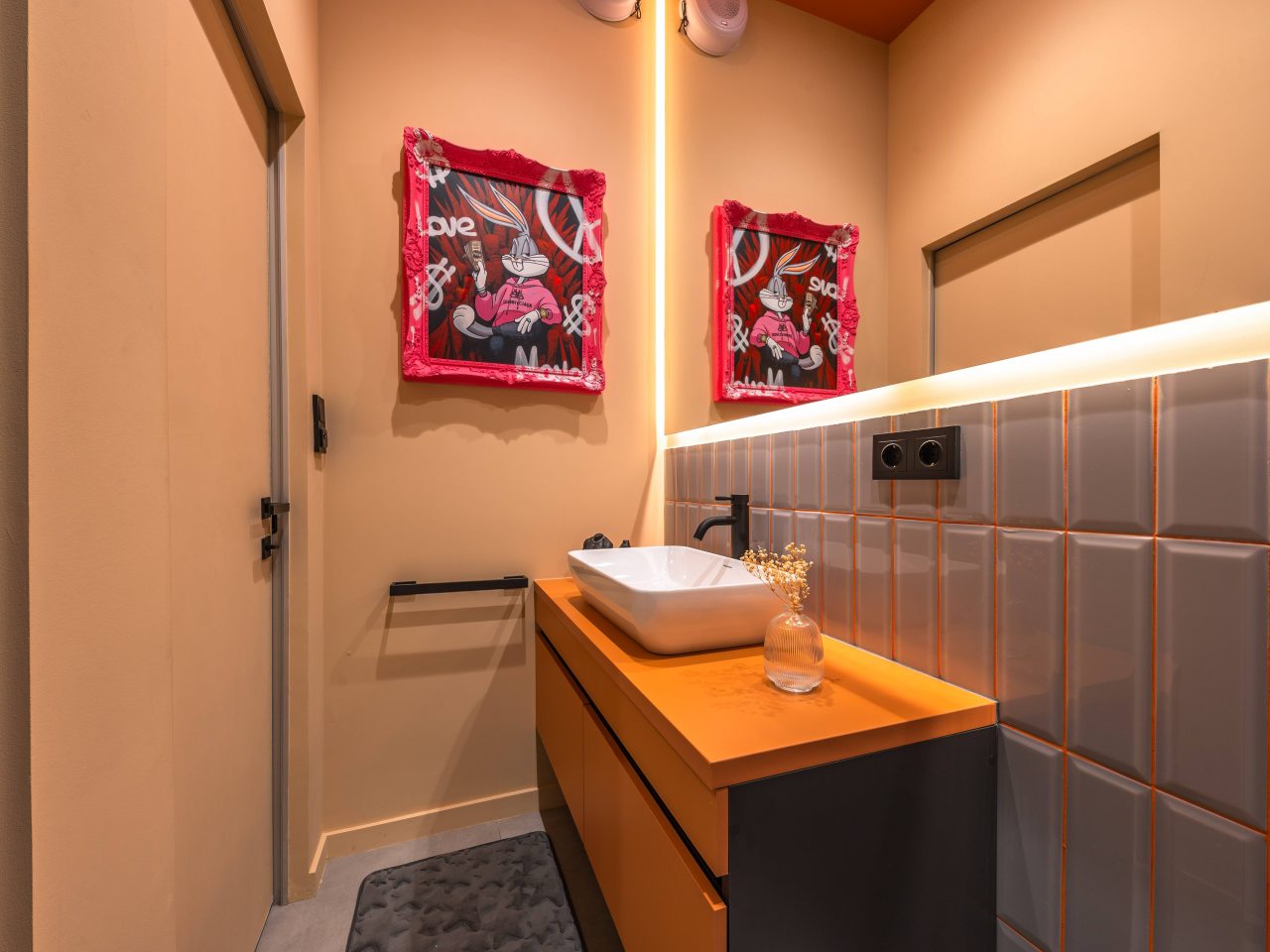 Апартаменты (Loft Studio 18+), Апартаменты Loft Studio 18+